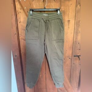 Natural Reflections Khaki Cargo Pants woman’s small